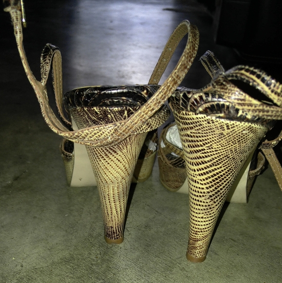 BCBG Snakeskin Peep Toe Heels - Picture 2 of 2